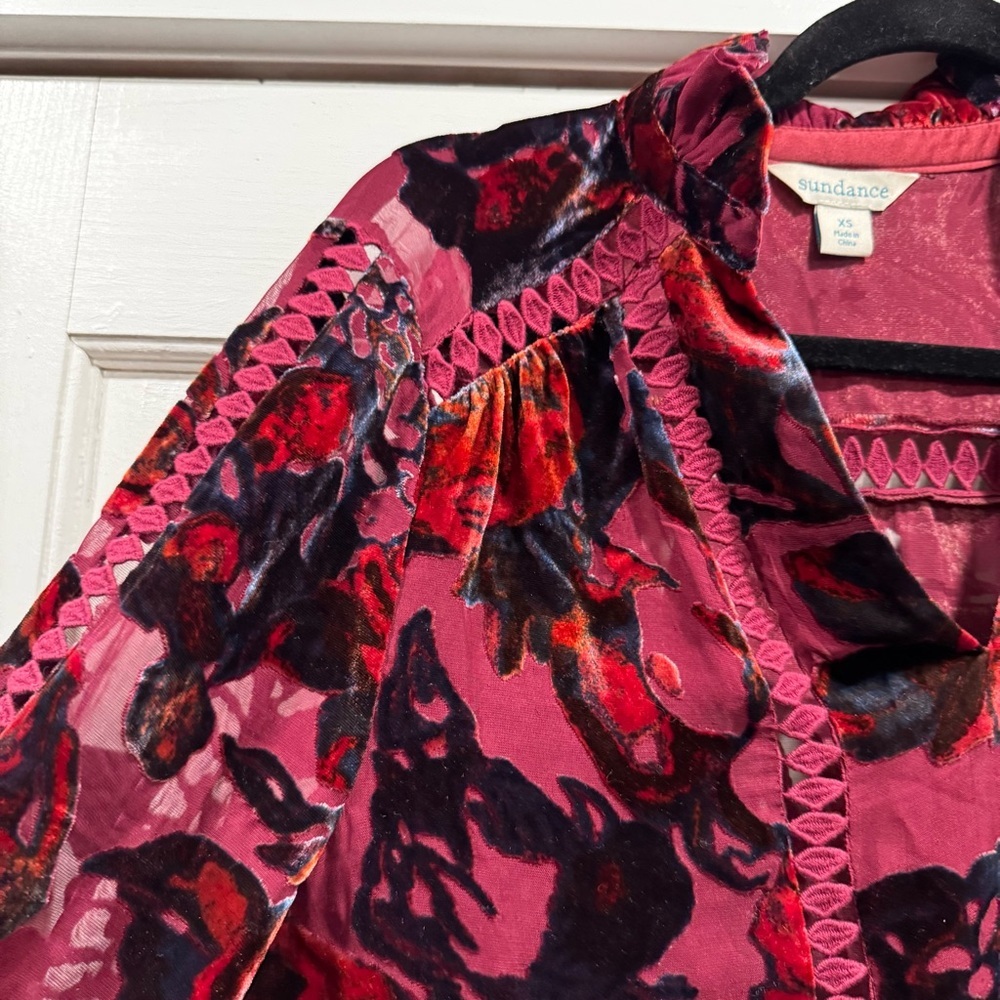 Sundance Velvet Burnout Burgundy Blouse XS Christmas Holiday Festive Dark Floral - Picture 5 of 15